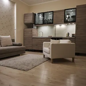  Appartamento Károlyi Garden | Hostaid Ungheria