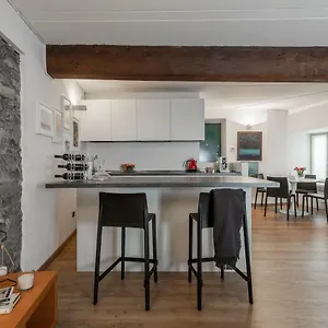 Apartment A Casa Nuccia By Solutions, Como